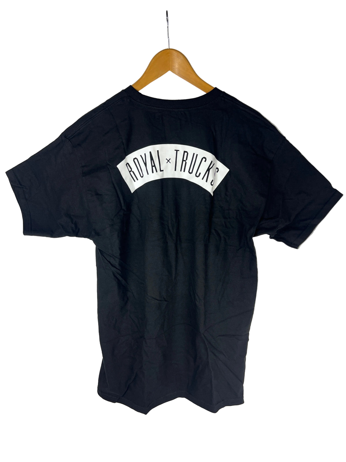 Royal R Crown Front Large Banner Print Back Black White Size L S/s Vintage Shirt