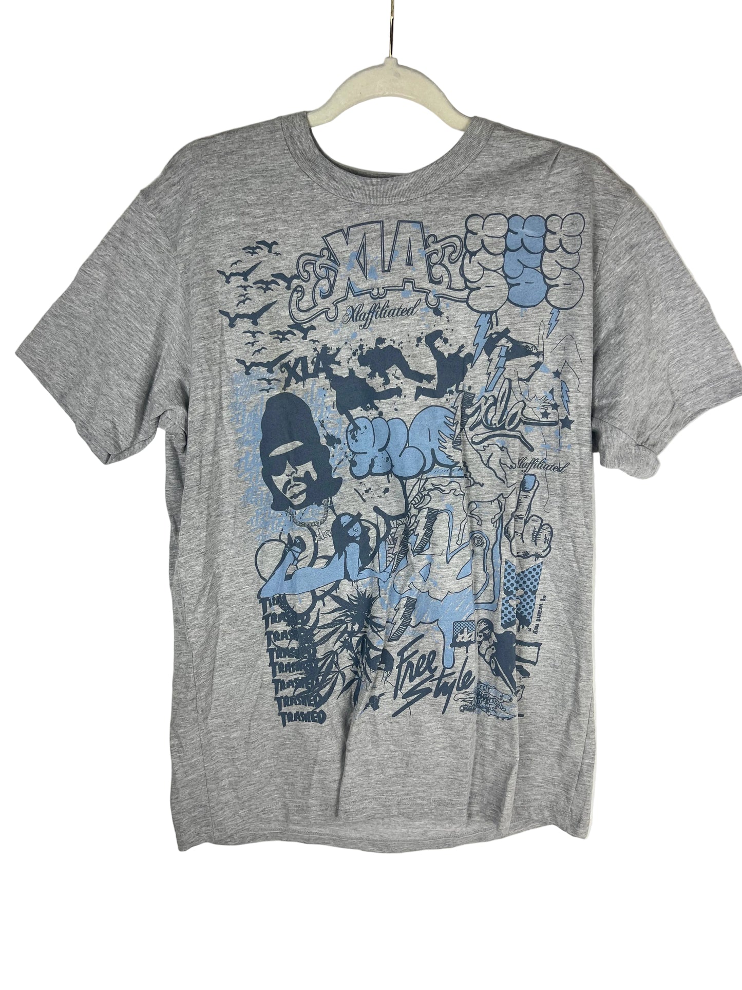 XLA Trashed Thrasher Magazine Font Spoof Multi Graphic Graffiti Handstyle Grey Blue Size L S/s Vintage Shirt