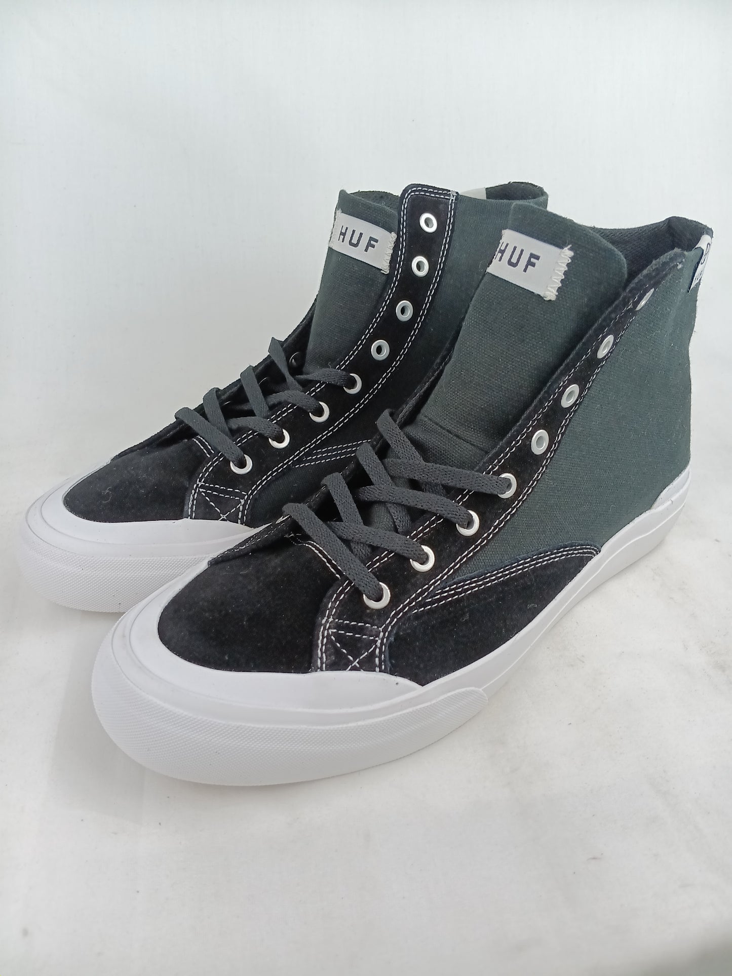 Huf Classic Hi ESS Black White VCBSC04 Size 9.5 Shoes