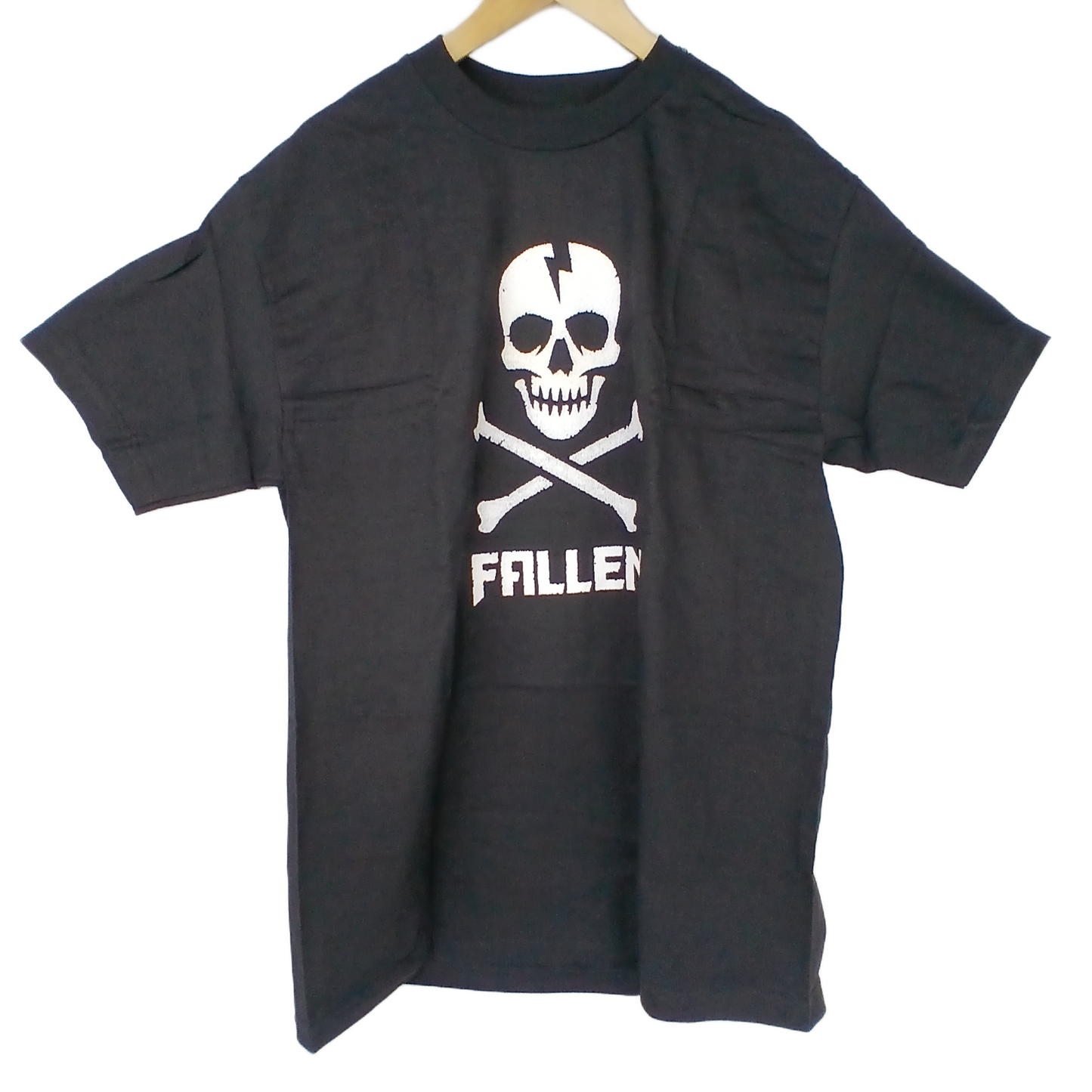 Fallen Skull & Crossbones Black White Size L S/s Shirt