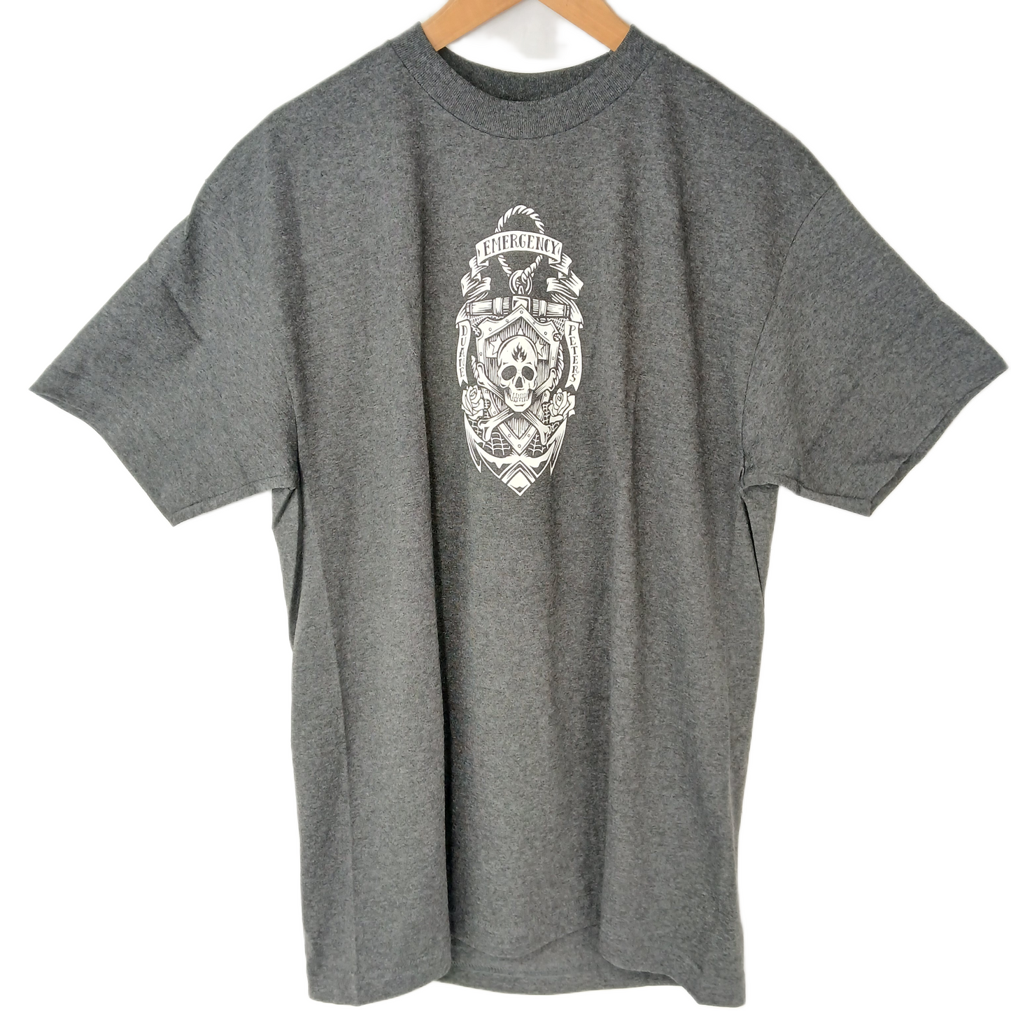 Black Label Emergency Duane Peters Skull & Crossbones Shield Grey White Black Size L S/s Shirt