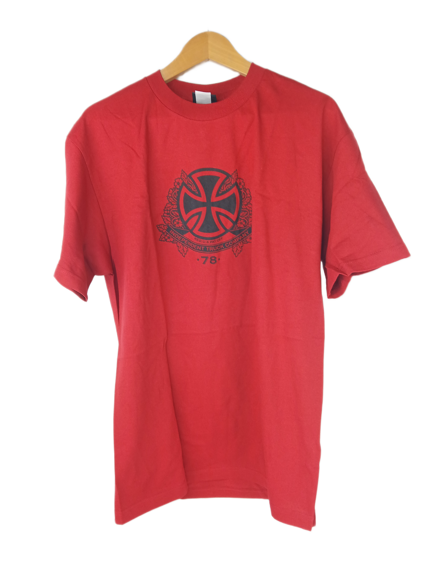 Independent Registered Cross Deep Red Black Size L S/s Vintage Shirt