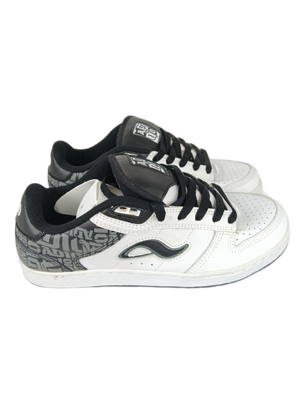 Adio Hamilton V2 White Grey Black US Mens Size 9.5 Vintage Sample Shoes