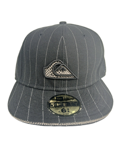 Quicksilver X New Era 59Fifty Quicksilver Perf Logo Black White Pinstriped All Over Size 6 3/4 53.9cm Vintage Fitted Hat