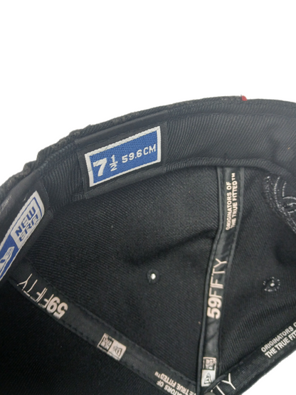 Independent X New Era 59Fifty Iron Crosses Front Print Laurel Leaf Cross Side Print Red Stripes Size 7 1/2 59.6cm Vintage Fitted Hat