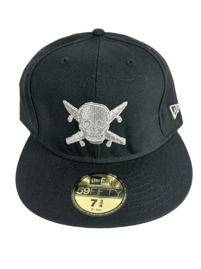 Fourstar X new Era 59Fifty Crailtap Skull & Crossboards Pirate Logo Black Silver Foil Size 7 3/4 61.5cm Vintage Fitted Hat