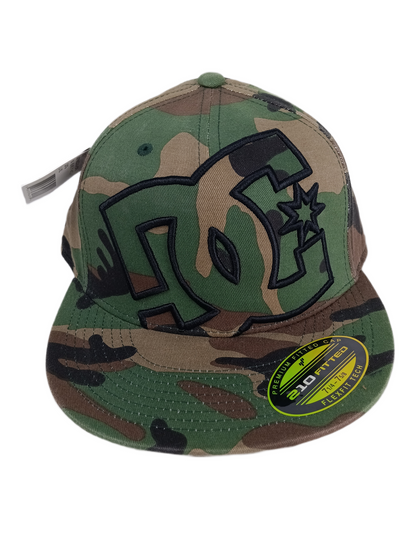 DC Ya Heard Camo Black Size L/XL 7 1/4 - 7 5/8 Vintage 210 Flexfit Fitted Hat