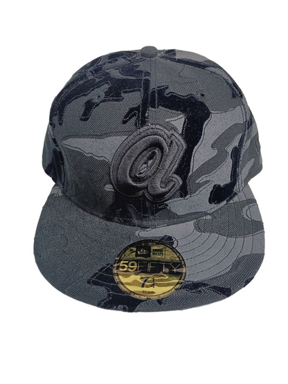 New Era 59Fifty Atlanta Braves Cooperstown Collection Black Camo Felt All Over Print Size 7 1/4 57.7cm Vintage Fitted Hat