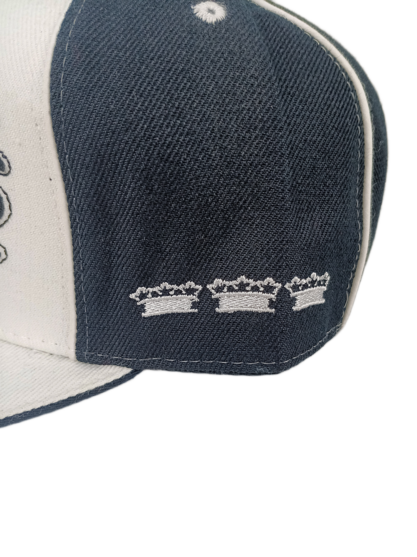 Lexani All Coast Bran White Black Pinstriped Triple Crown Side Logo & Back Print Size L Vintage Fitted Hat