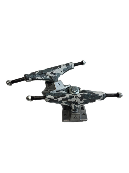 Silver A Class Snow Camo Size 7.75" Axle Vintage NOS Trucks