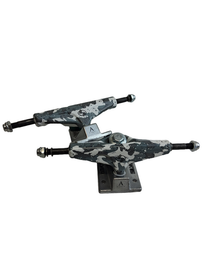Silver A Class Snow Camo Size 7.75" Axle Vintage NOS Trucks