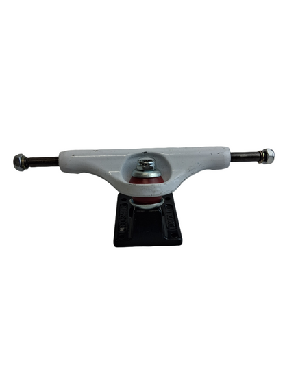 Independent Stage 8 USA Made Polished White Black Iron Cross Baseplate Size 8.0" Axle Vintage NOS Trucks 1997