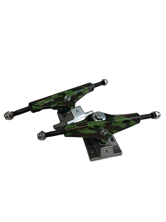 Silver A Class Forest Camo Size 7.75" Vintage NOS Trucks