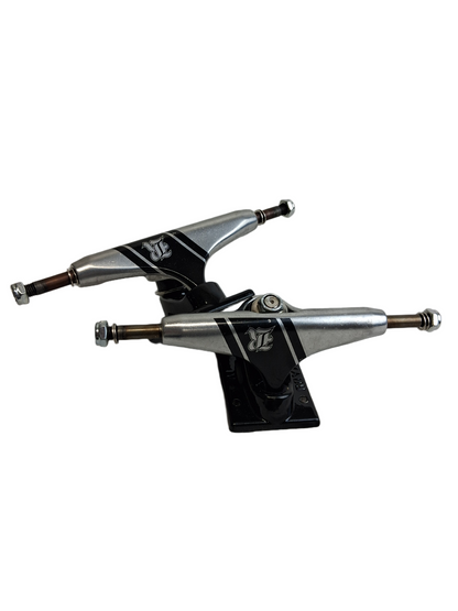 Royal IV Polished Silver Black 5.0 Standard 7.6" Axle Vintage NOS Trucks