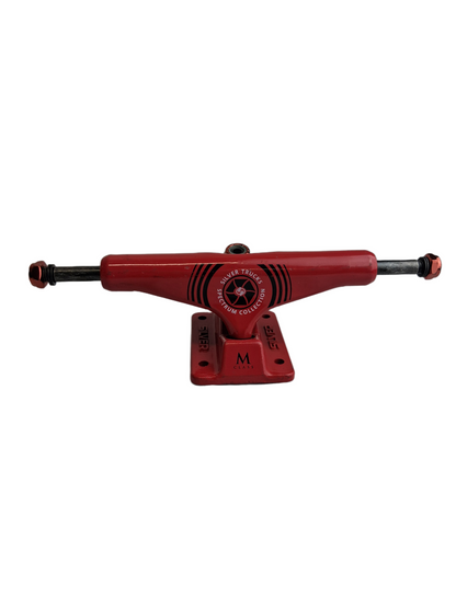 Silver M Class Spectrum Hollow Kingpin Red Anodized White Size 8.25" Vintage NOS Trucks