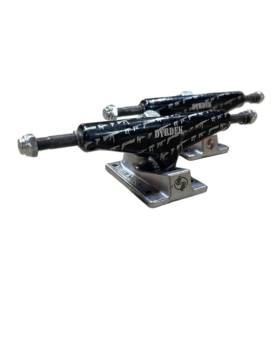 Silver Rob Dyrdek M Class DYRDEK Bold Guns Black Silver Size 8.18" Axle Vintage NOS Trucks