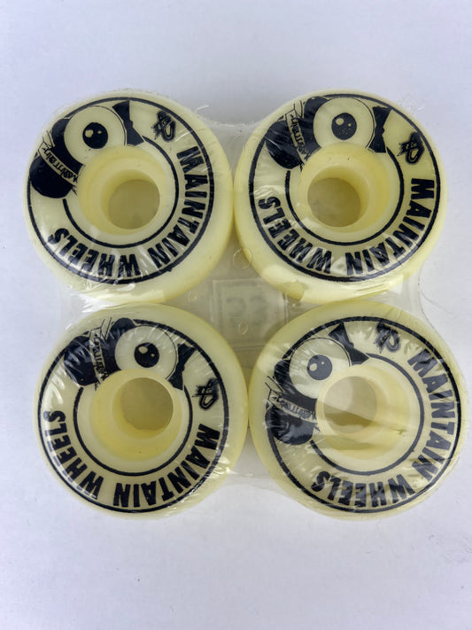 Maintain Wheels Eyeball Top Hat White Black Size 53MM Vintage NOS Wheels