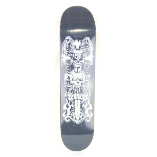 Dog Town Skates Sword and Skulls Black/White 7.5" Skateboard Deck