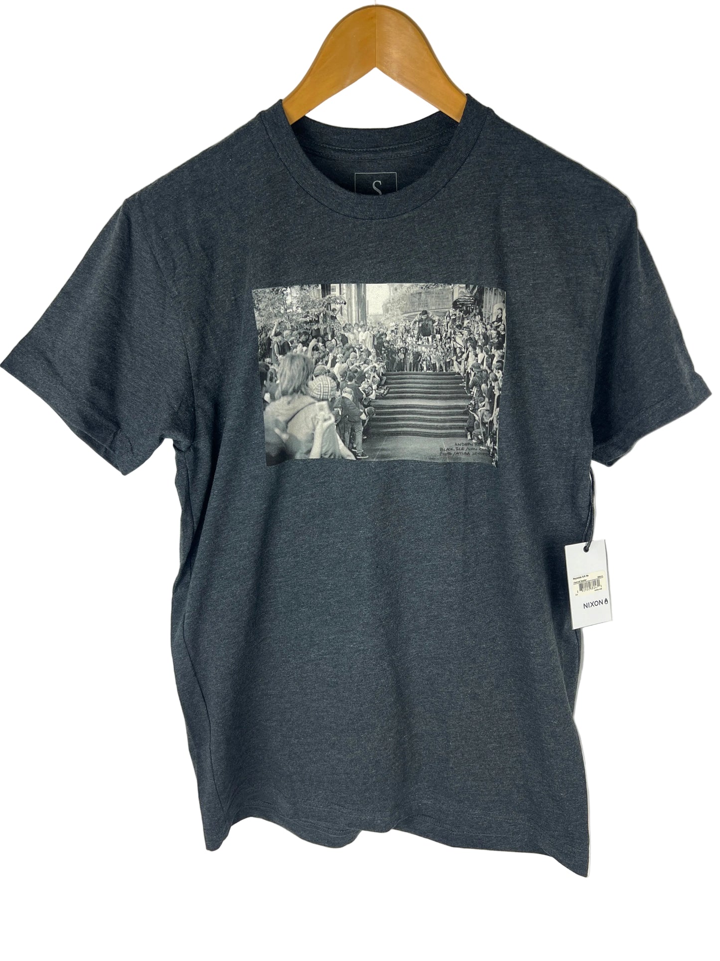 Nixon X Andrew Reynolds Heritage Collection Atiba Jefferson 1/4 Frontside Flip Black Ice HeatherGrey Black White Size S S/s Vintage Shirt 2009