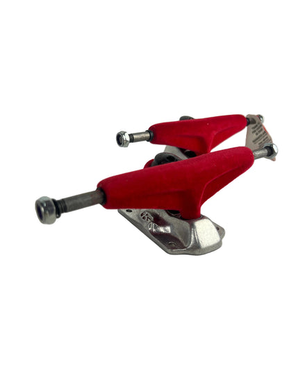 Grind King The Low 5.5 Velvet Red Silver Vintage NOS Trucks