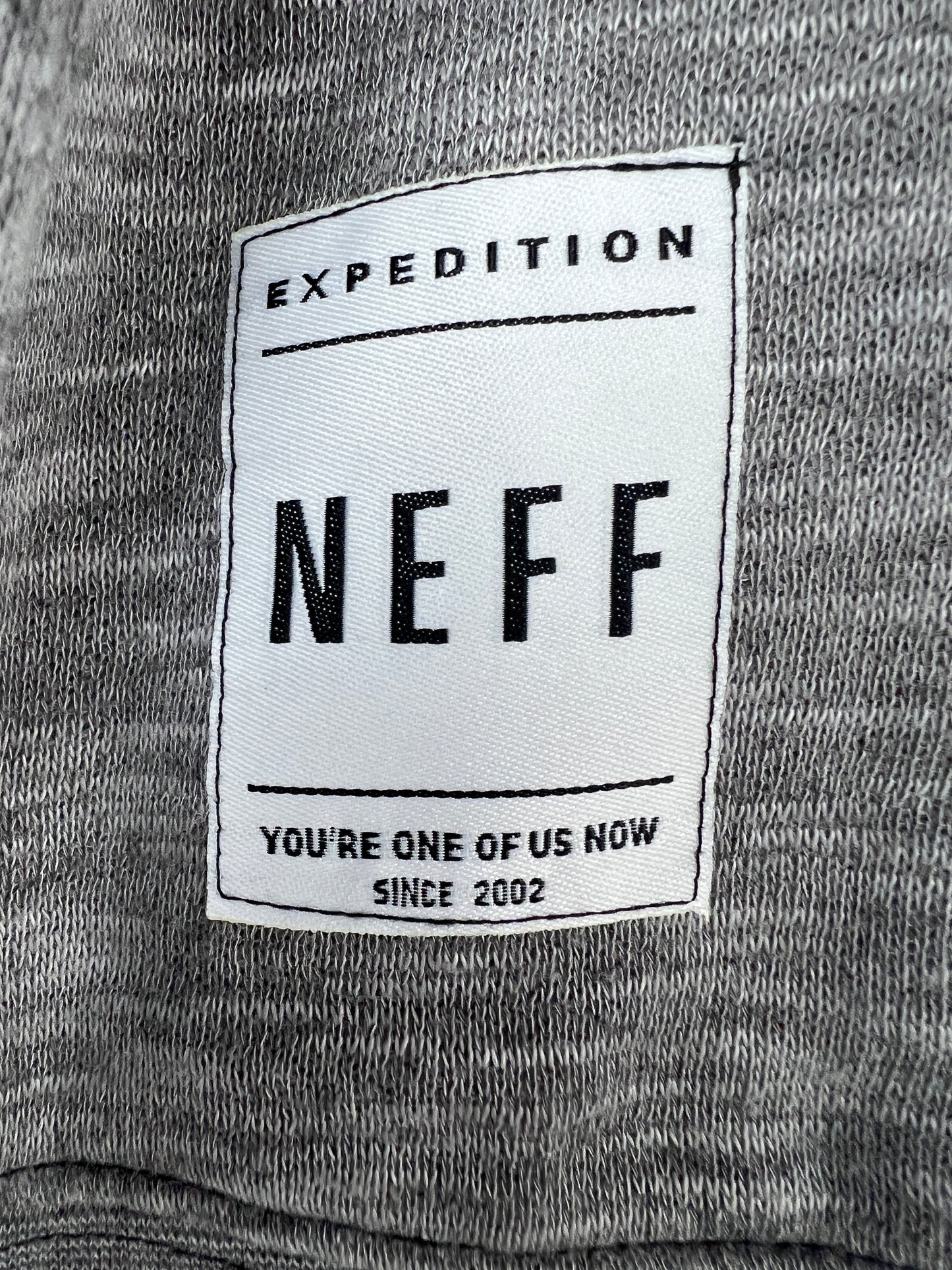 Neff NEFF Company EST. 2002 Mountains White Grey Size XL L/s Vintage Shirt