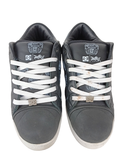 DC Trainer Remix X Travis Barker Black White Size 11 Shoes Pre Owned