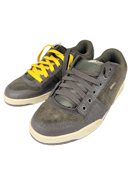 Globe Mojo Earth Desert US Mens Size 10.5 Shoes And Limited Edition Paul Manchau Shoe Brochure Poster