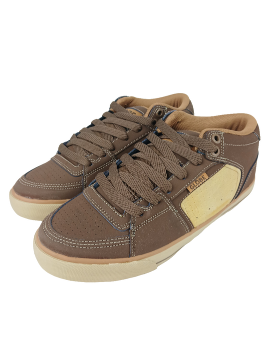 Globe Magnum Mid Brown Tan US Mens SIze 9 Sample Shoes