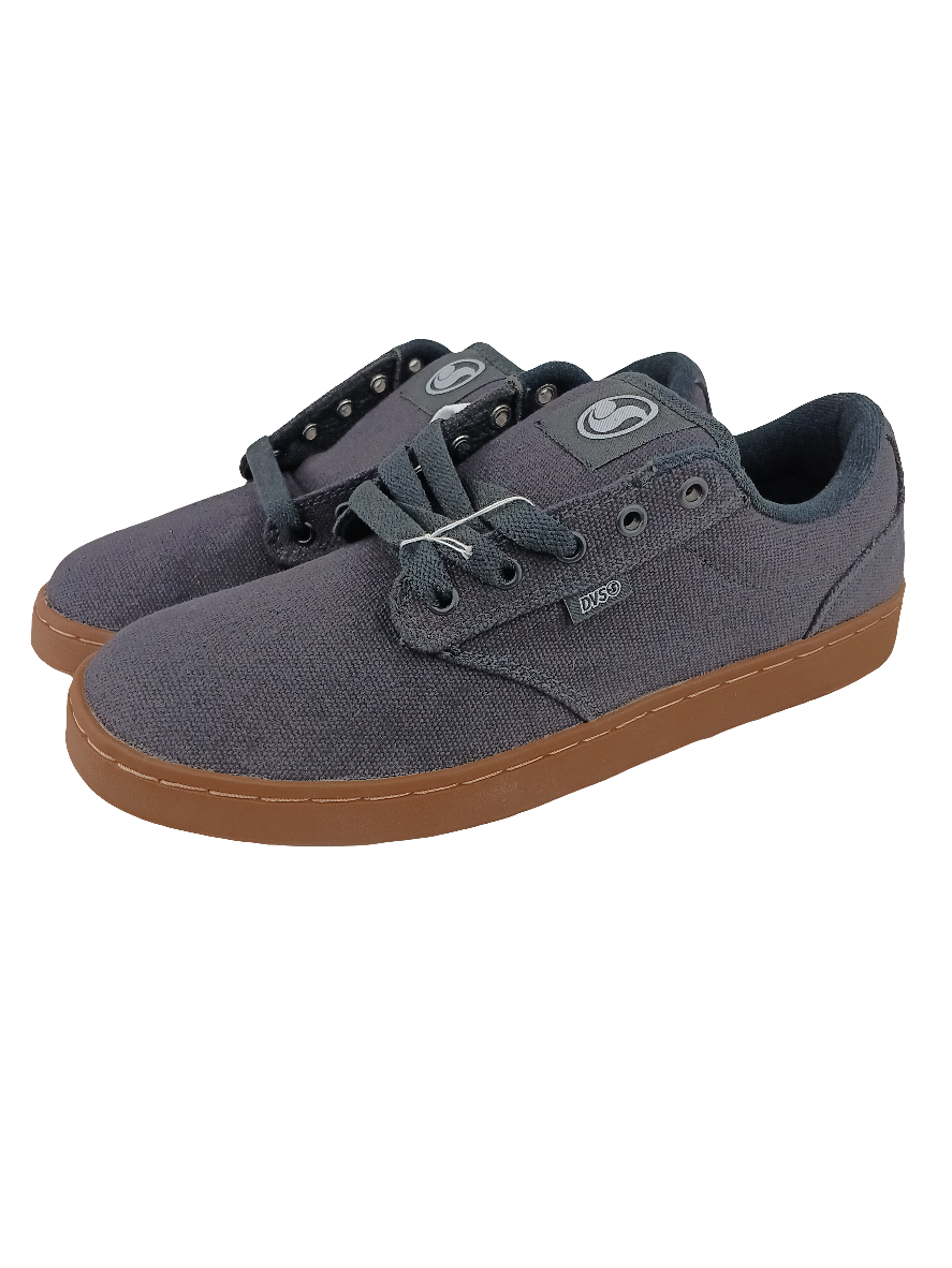 DVS Inmate Black Canvas Size 8 Shoes