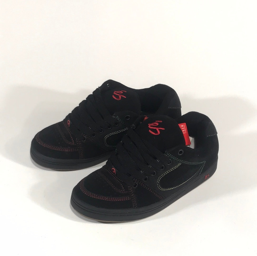 Es Accel Triple Black with red trim and `eS lace bar - Nyjah Houston